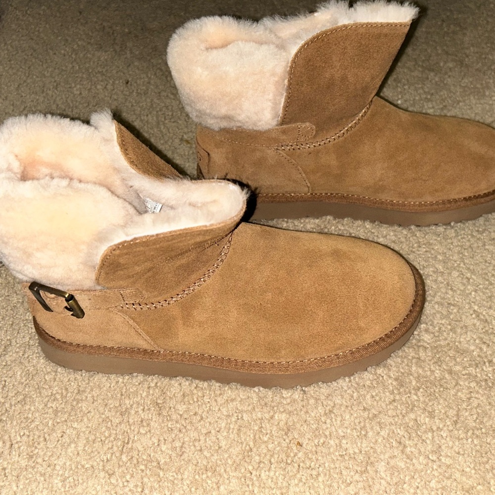 Tan Suede Ankle Boots with Fur Lining